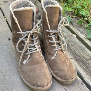 Esprit Women's Brown Ankle Booties with Shearling